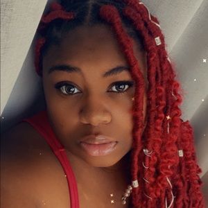 Meet your Posher, Alexus